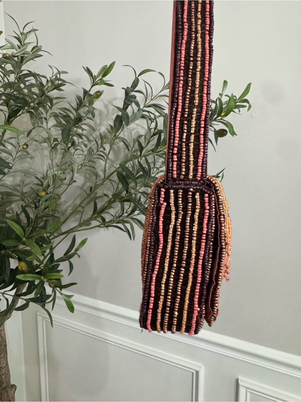 Made in India floral fringe beaded bag - Picture 2 of 7